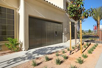 Parcel Lockers at Artesa at Menifee Town Center